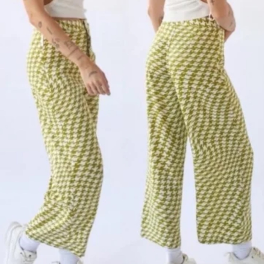 Urban Outfitters High Waisted Houndstooth Pants